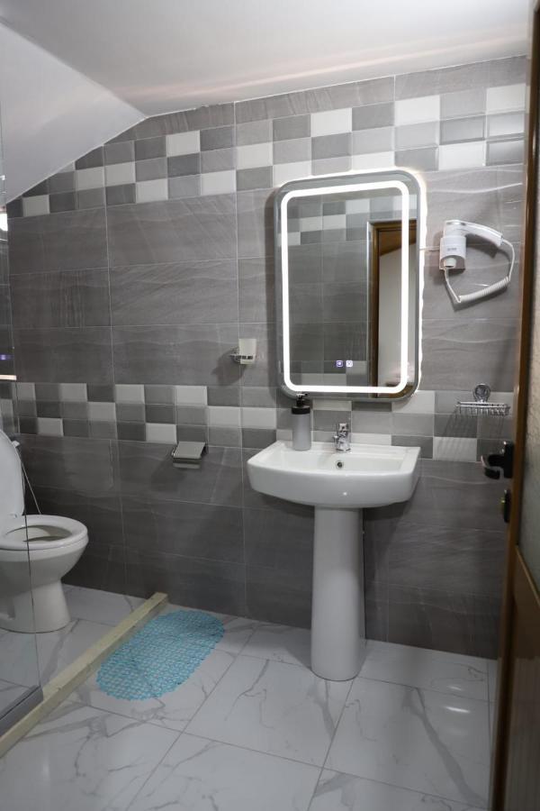 Guest House Bumbli Berat Dış mekan fotoğraf